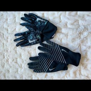 Women’s Nike Running Gloves